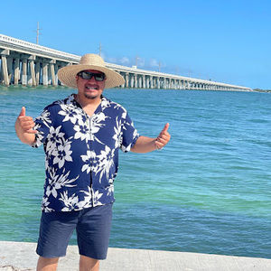 Meet your Posher, Josue alejandro